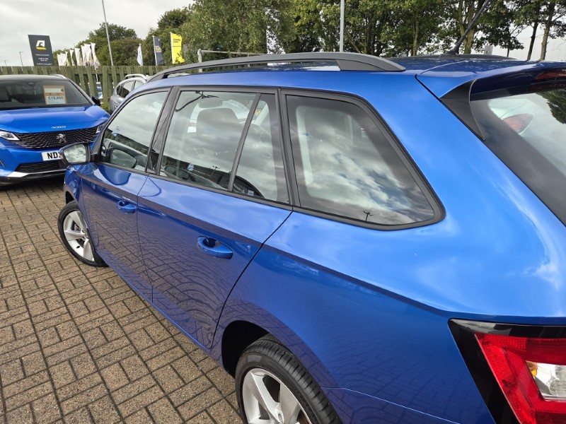 2020 (20) SKODA FABIA 1.0 TSI 110 SE L 5dr 5785538
