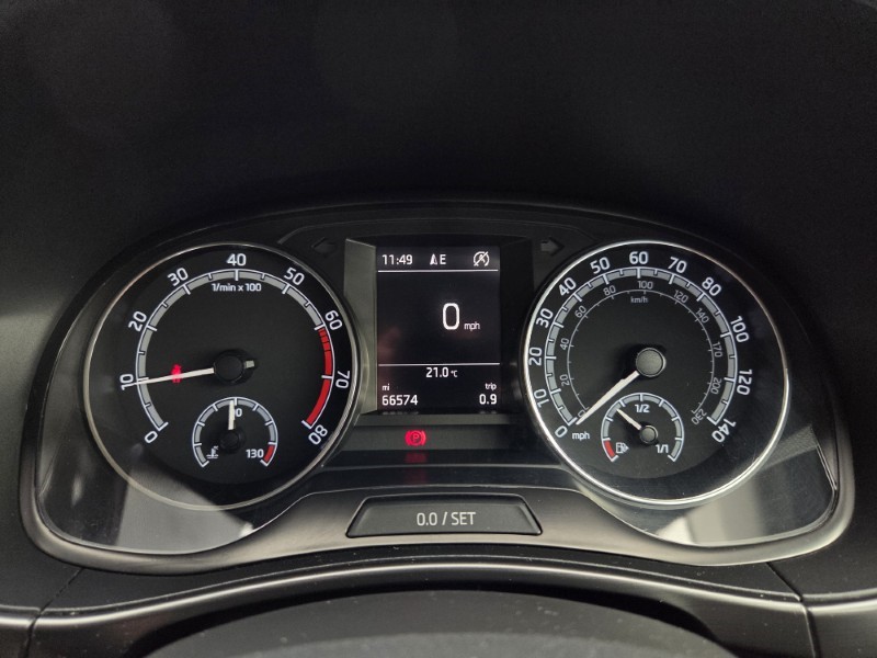 2020 (20) SKODA FABIA 1.0 TSI 110 SE L 5dr 5785570