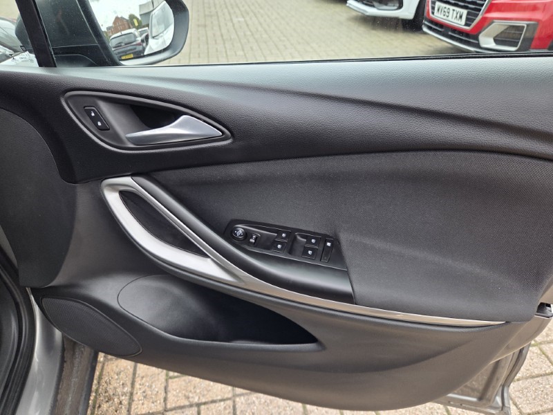 2021 (21) VAUXHALL ASTRA 1.2 Turbo 145 SRi 5dr 5785776