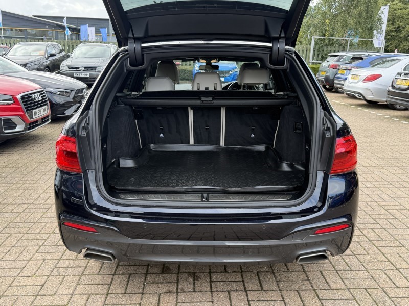 2020 (70) BMW 5 SERIES 520i M Sport 5dr Auto 5797046
