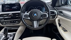 2020 (70) BMW 5 SERIES 520i M Sport 5dr Auto 5797053