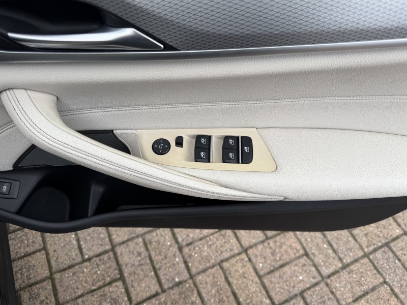 2020 (70) BMW 5 SERIES 520i M Sport 5dr Auto 5797054
