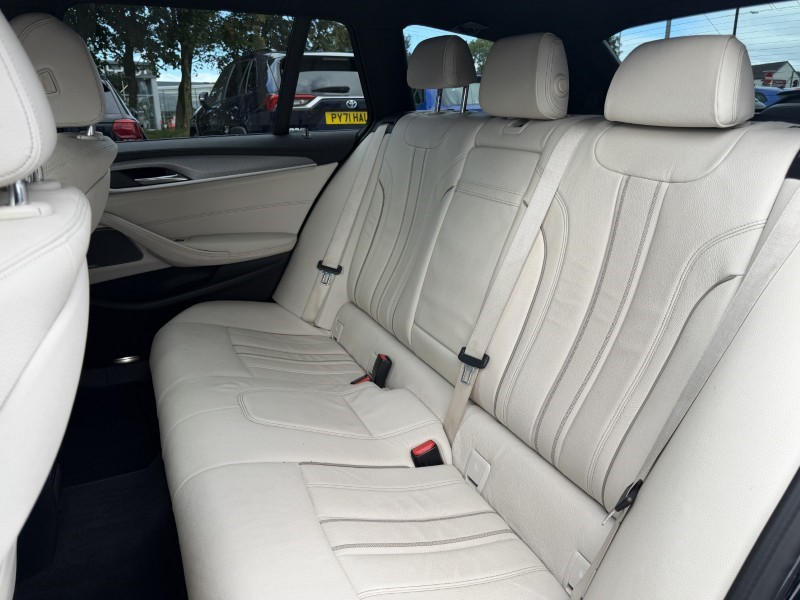2020 (70) BMW 5 SERIES 520i M Sport 5dr Auto 5797051
