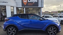 2017 (17) TOYOTA C-HR 1.2T Dynamic 5dr 5867793