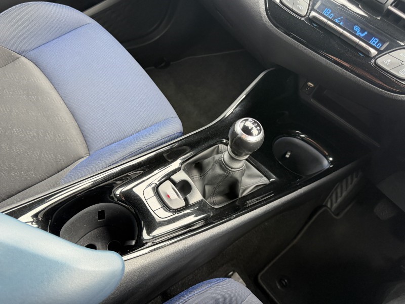 2017 (17) TOYOTA C-HR 1.2T Dynamic 5dr 5804227