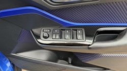 2017 (17) TOYOTA C-HR 1.2T Dynamic 5dr 5804215