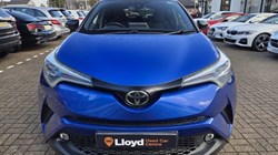 2017 (17) TOYOTA C-HR 1.2T Dynamic 5dr 5867797