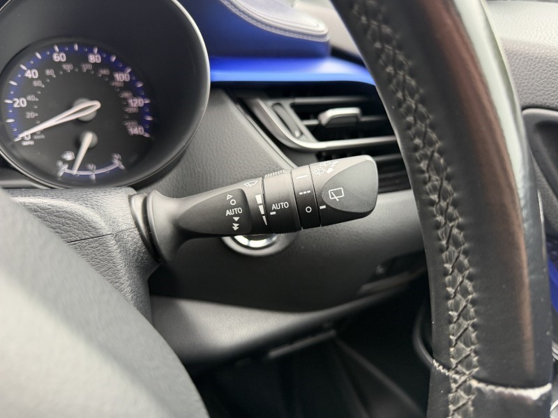 2017 (17) TOYOTA C-HR 1.2T Dynamic 5dr 5804232