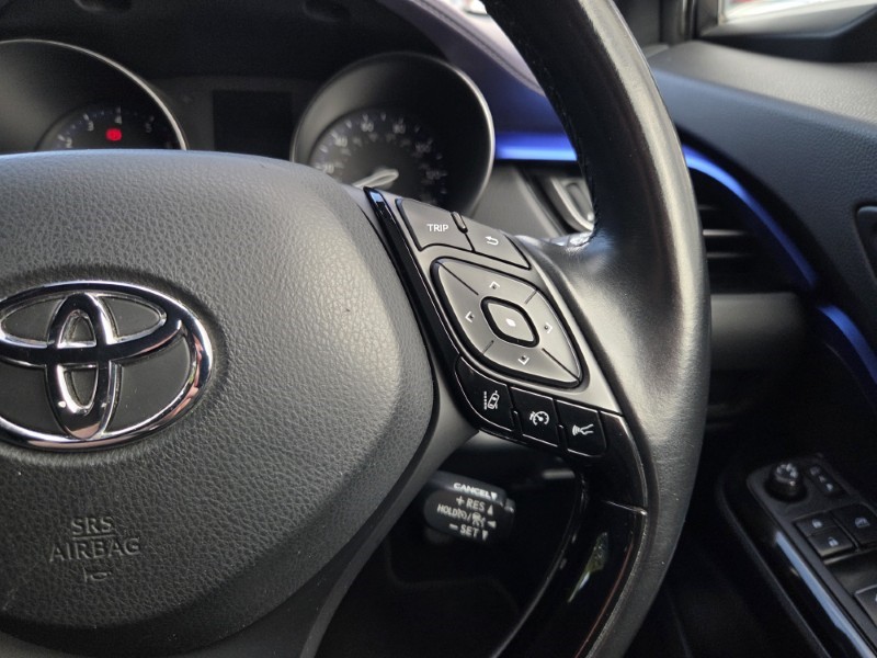 2017 (17) TOYOTA C-HR 1.2T Dynamic 5dr 5867823