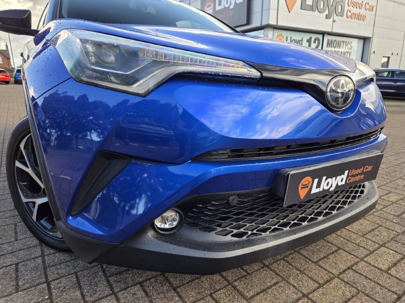 2017 (17) TOYOTA C-HR 1.2T Dynamic 5dr 5867800
