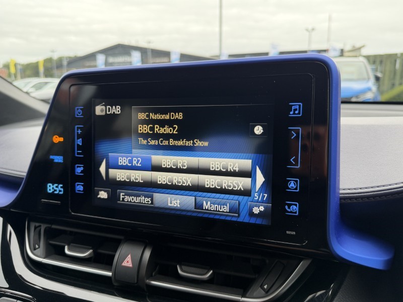 2017 (17) TOYOTA C-HR 1.2T Dynamic 5dr 5804219