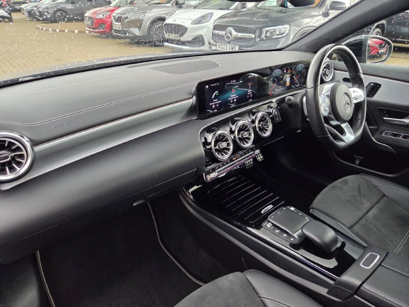 2021 (21) MERCEDES-BENZ A CLASS A250 Exclusive Edition Plus 5dr Auto 5828281