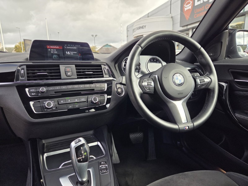 2018 (18) BMW 1 SERIES 118i [1.5] M Sport Shadow Ed 3dr Step Auto 5828376