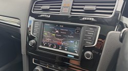 2017 (17) VOLKSWAGEN GOLF 2.0 TDI GT Edition 5dr 5820036