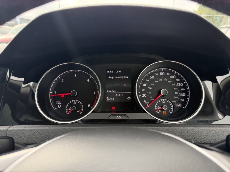 2017 (17) VOLKSWAGEN GOLF 2.0 TDI GT Edition 5dr 5820049