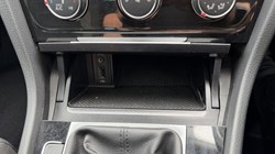 2017 (17) VOLKSWAGEN GOLF 2.0 TDI GT Edition 5dr 5820042