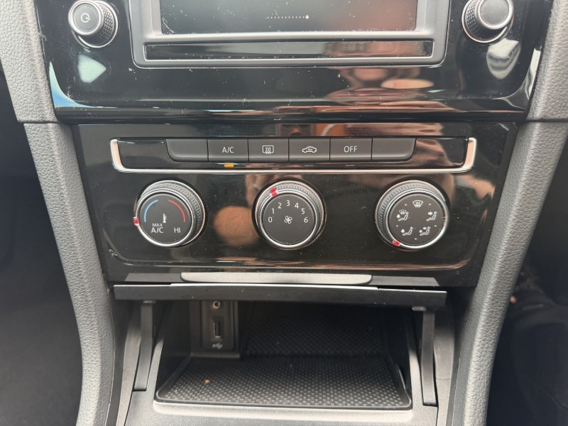 2017 (17) VOLKSWAGEN GOLF 2.0 TDI GT Edition 5dr 5820041