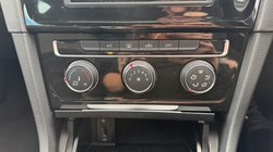 2017 (17) VOLKSWAGEN GOLF 2.0 TDI GT Edition 5dr 5820041