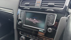 2017 (17) VOLKSWAGEN GOLF 2.0 TDI GT Edition 5dr 5820040