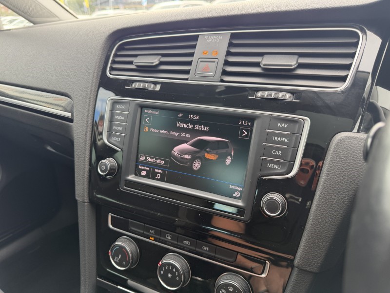 2017 (17) VOLKSWAGEN GOLF 2.0 TDI GT Edition 5dr 5820038