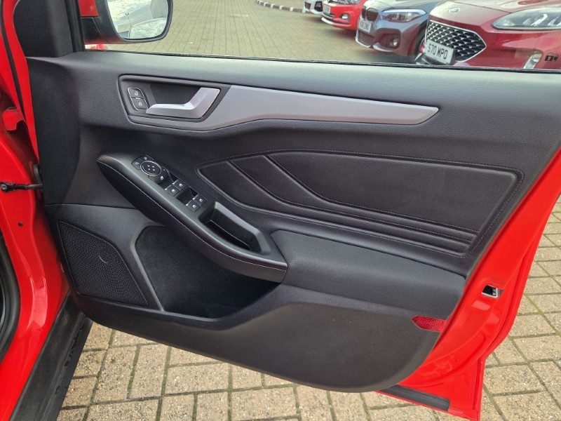 2019 (19) FORD FOCUS 1.0 EcoBoost 100 Style 5dr 5840222