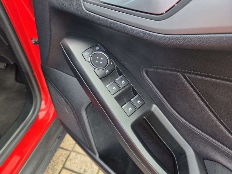 2019 (19) FORD FOCUS 1.0 EcoBoost 100 Style 5dr 5840223