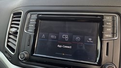 2017 (67) VOLKSWAGEN SHARAN 2.0 TDI CR BlueMotion Tech 150 SE Nav 5dr 5850308