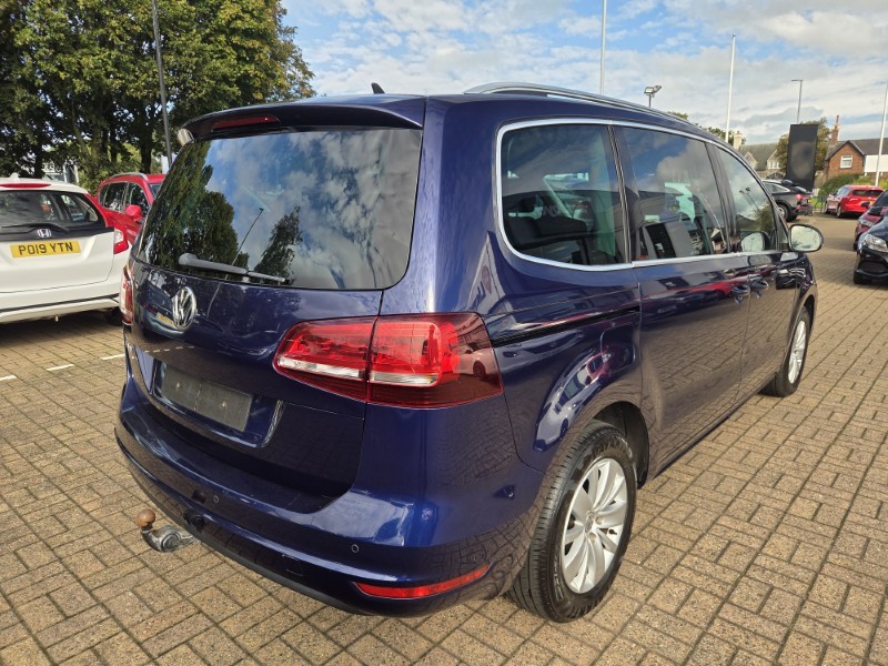 2017 (67) VOLKSWAGEN SHARAN 2.0 TDI CR BlueMotion Tech 150 SE Nav 5dr 5850287