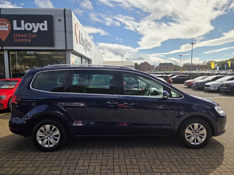 2017 (67) VOLKSWAGEN SHARAN 2.0 TDI CR BlueMotion Tech 150 SE Nav 5dr 5850273
