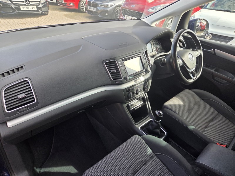 2017 (67) VOLKSWAGEN SHARAN 2.0 TDI CR BlueMotion Tech 150 SE Nav 5dr 5850296