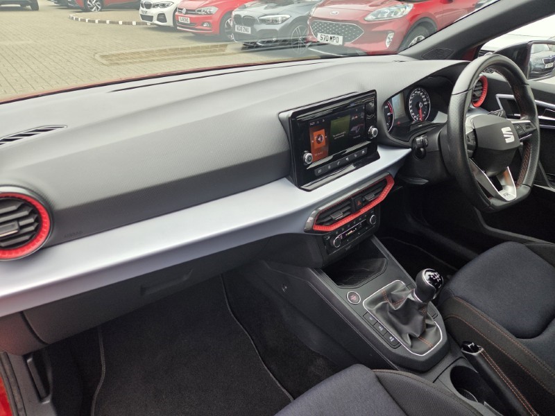 2022 (72) SEAT IBIZA 1.0 TSI 95 FR Edition 5dr 5840382