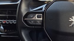 2020 (70) PEUGEOT 2008 1.2 PureTech Allure Premium 5dr 5883241