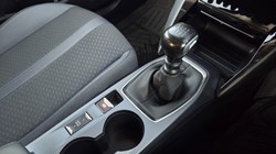 2020 (70) PEUGEOT 2008 1.2 PureTech Allure Premium 5dr 5883243