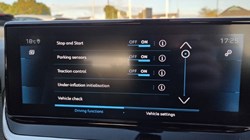 2020 (70) PEUGEOT 2008 1.2 PureTech Allure Premium 5dr 5883249