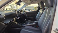 2020 (70) PEUGEOT 2008 1.2 PureTech Allure Premium 5dr 5883236