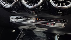 2023 (23) MERCEDES-BENZ GLB 200 AMG Line Executive 5dr 7G-Tronic 5828744