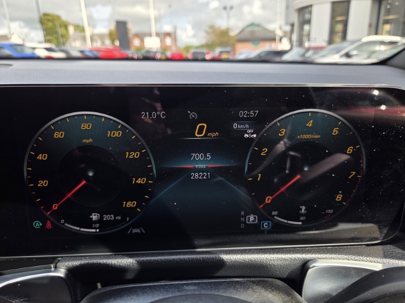2023 (23) MERCEDES-BENZ GLB 200 AMG Line Executive 5dr 7G-Tronic 5828755