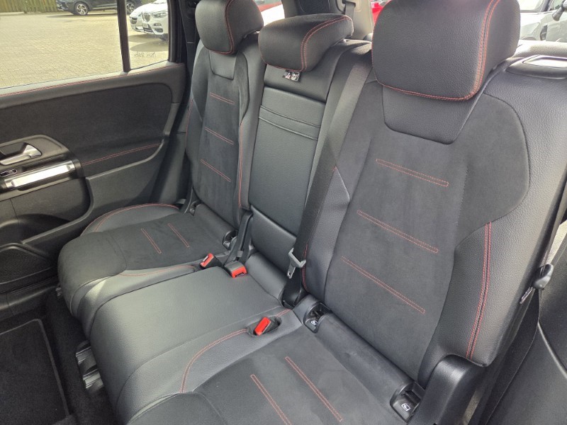 2023 (23) MERCEDES-BENZ GLB 200 AMG Line Executive 5dr 7G-Tronic 5828730