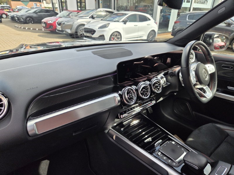 2023 (23) MERCEDES-BENZ GLB 200 AMG Line Executive 5dr 7G-Tronic 5828731