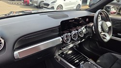 2023 (23) MERCEDES-BENZ GLB 200 AMG Line Executive 5dr 7G-Tronic 5828731