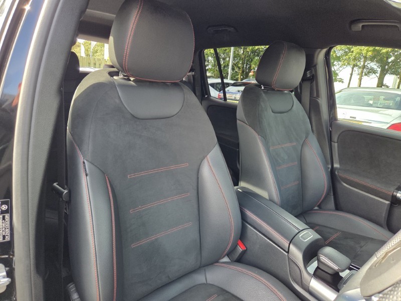 2023 (23) MERCEDES-BENZ GLB 200 AMG Line Executive 5dr 7G-Tronic 5828734