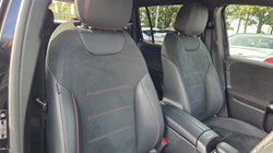 2023 (23) MERCEDES-BENZ GLB 200 AMG Line Executive 5dr 7G-Tronic 5828734