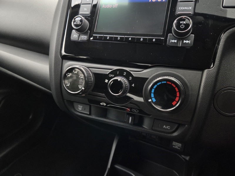 2019 (19) HONDA JAZZ 1.3 i-VTEC S 5dr 5835177