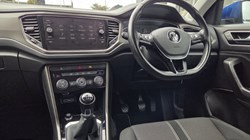 2018 (18) VOLKSWAGEN T-ROC 1.0 TSI SE 5dr 5839365