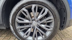 2018 (18) VOLKSWAGEN T-ROC 1.0 TSI SE 5dr 5839345