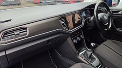 2018 (18) VOLKSWAGEN T-ROC 1.0 TSI SE 5dr 5839368