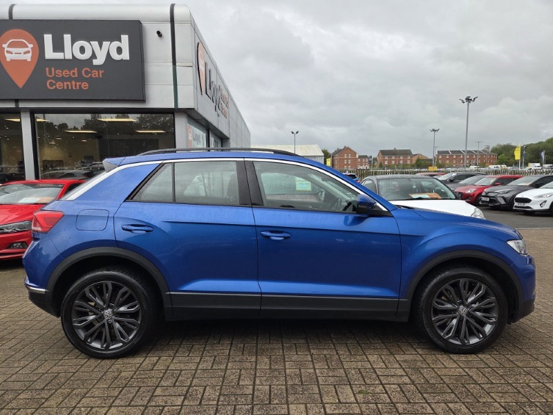 2018 (18) VOLKSWAGEN T-ROC 1.0 TSI SE 5dr 5839344