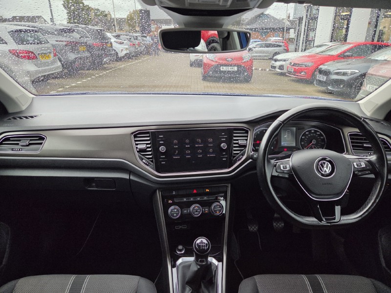 2018 (18) VOLKSWAGEN T-ROC 1.0 TSI SE 5dr 5839364