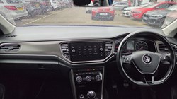 2018 (18) VOLKSWAGEN T-ROC 1.0 TSI SE 5dr 5839364