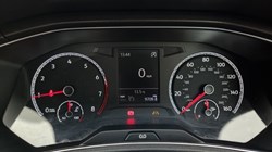 2018 (18) VOLKSWAGEN T-ROC 1.0 TSI SE 5dr 5839384